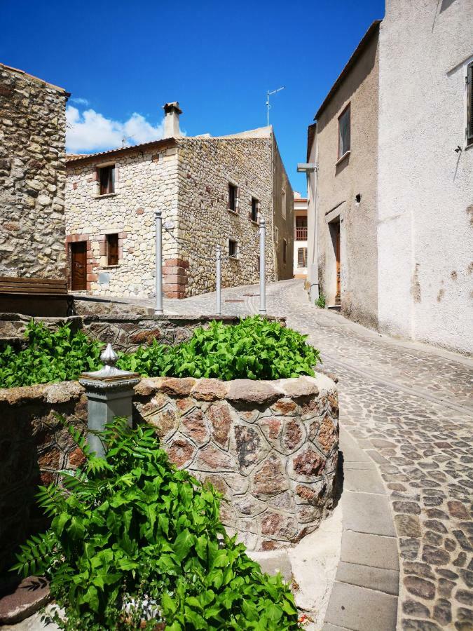 Su Cuile Relax House With Barbecue Villa Martis Exterior photo